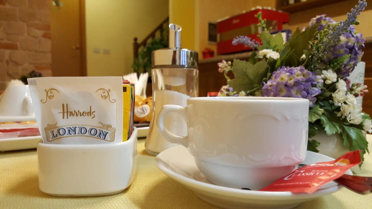 Hotel La Torre 카스틸리오네델라고 외부 사진