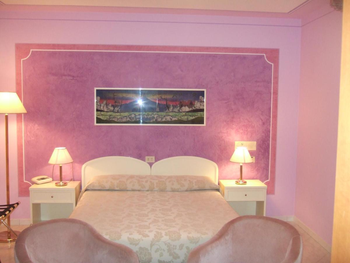 Hotel La Torre 카스틸리오네델라고 외부 사진