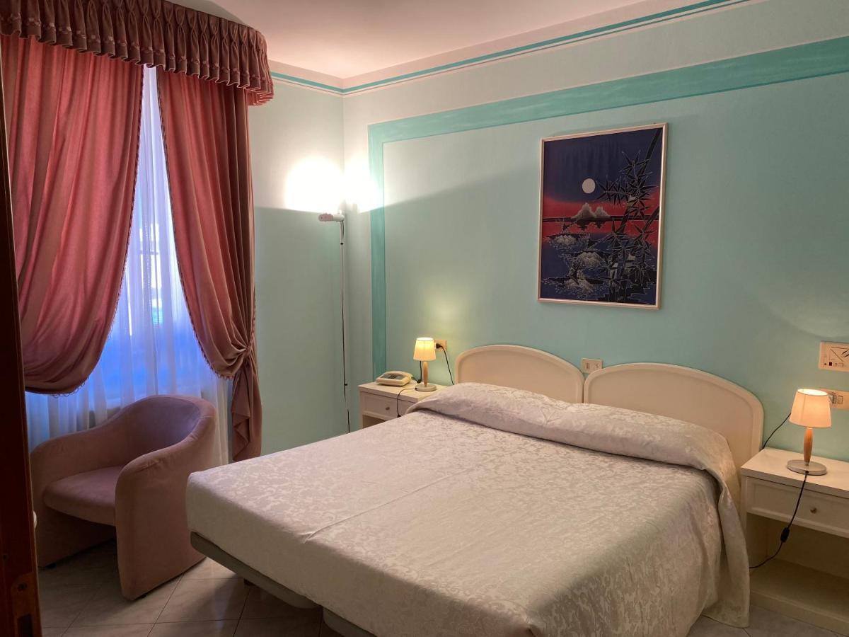 Hotel La Torre 카스틸리오네델라고 외부 사진