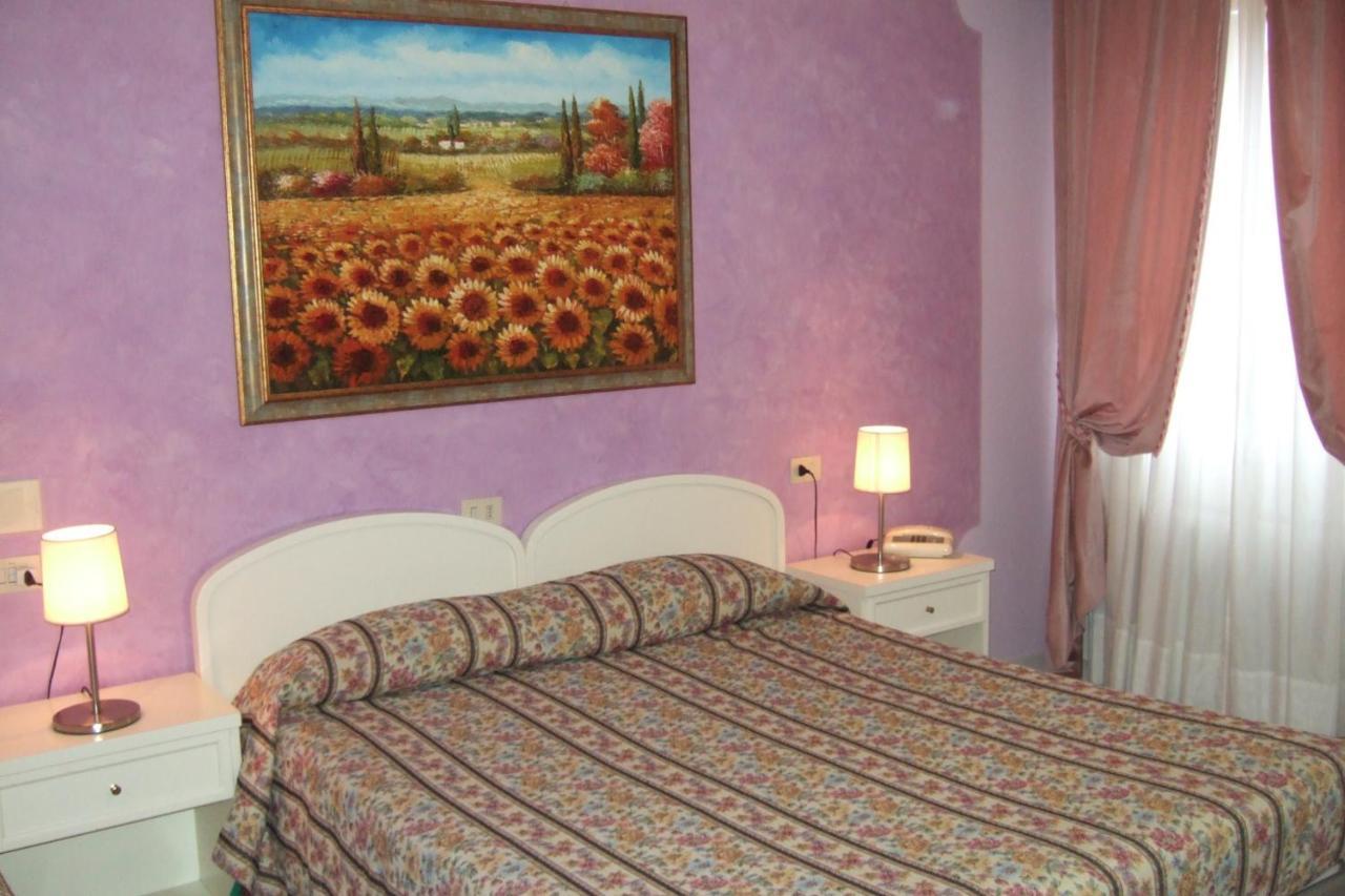 Hotel La Torre 카스틸리오네델라고 외부 사진
